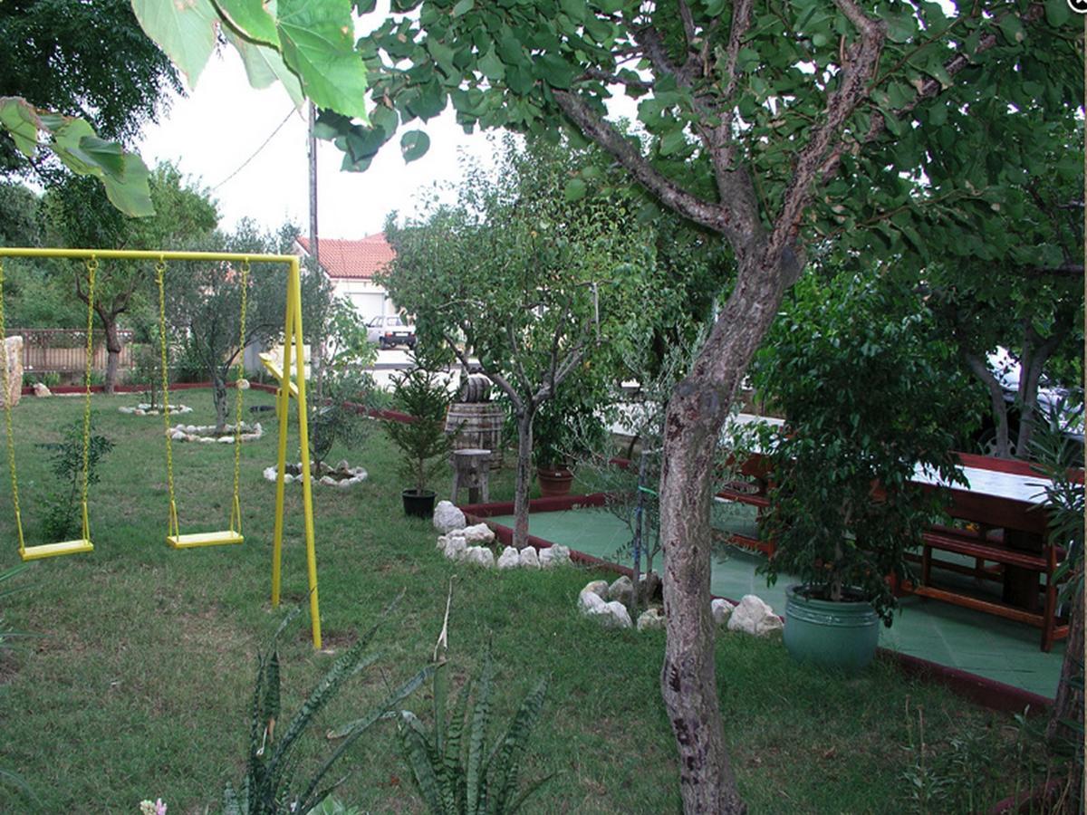 Ana Guest House Нин Екстериор снимка